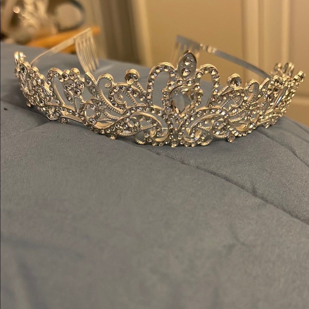 Elegant Silver Tiara